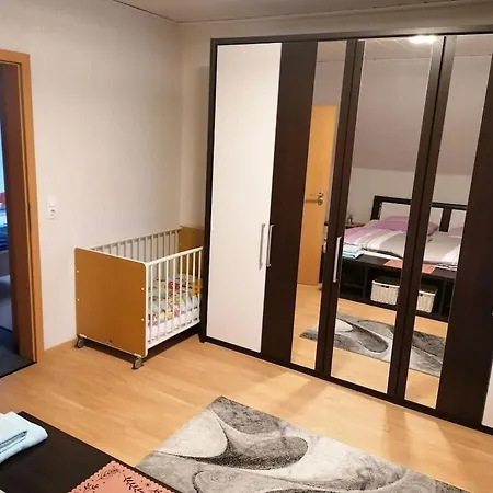 Helga Willing Comfortable *