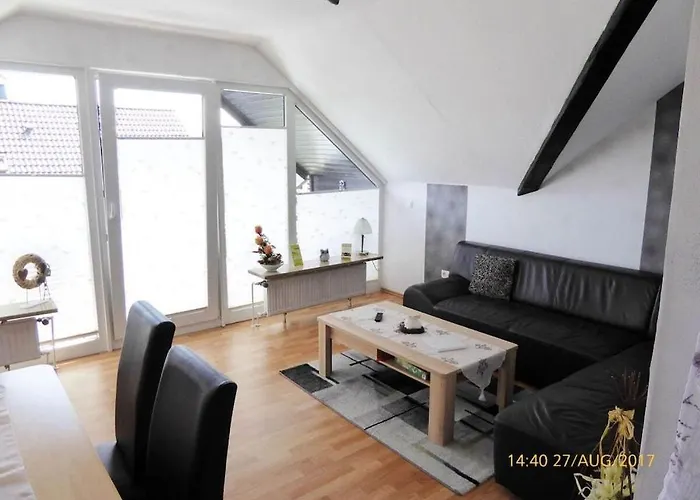 Helga Willing Comfortable